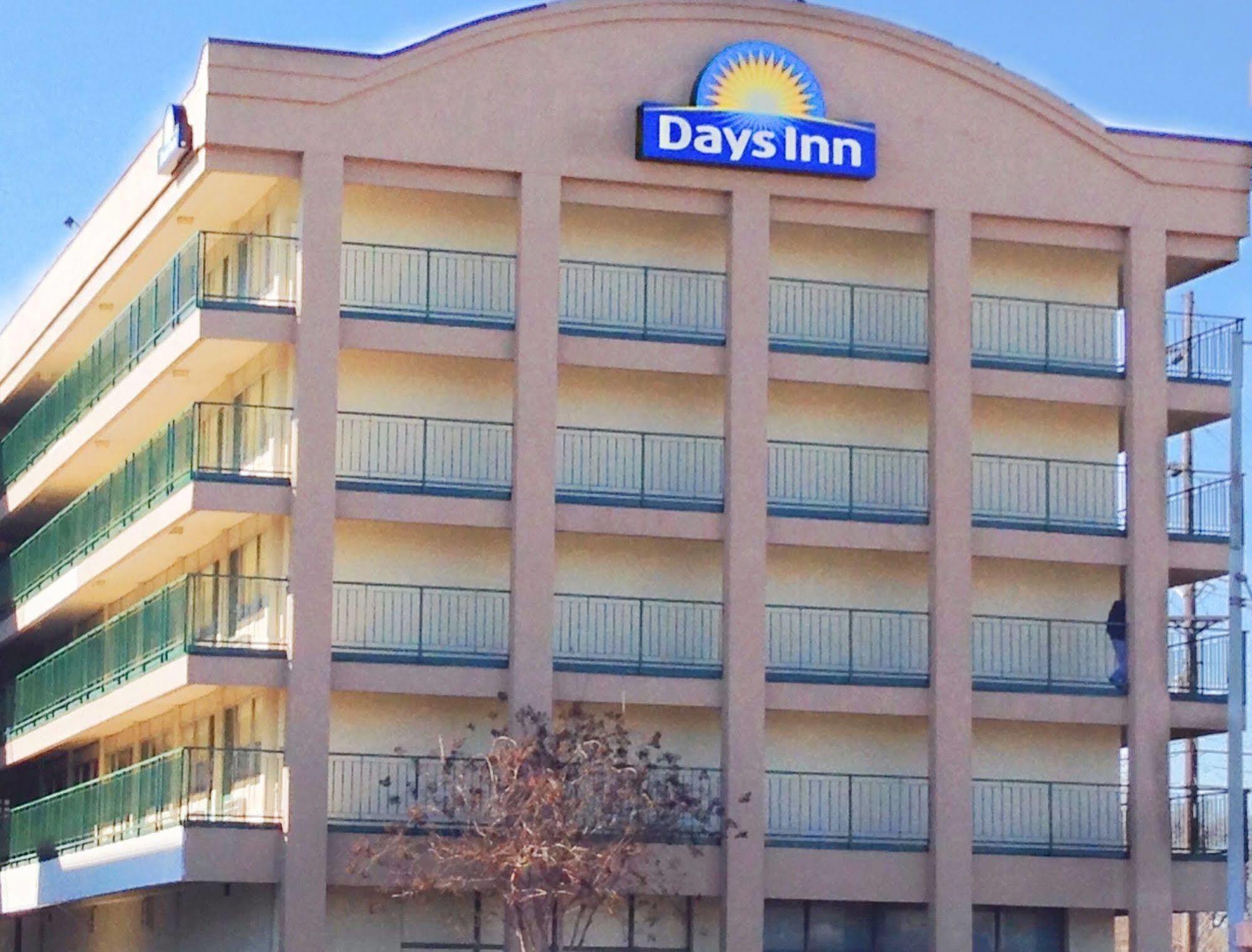Days Inn By Wyndham Florence Downtown 외부 사진