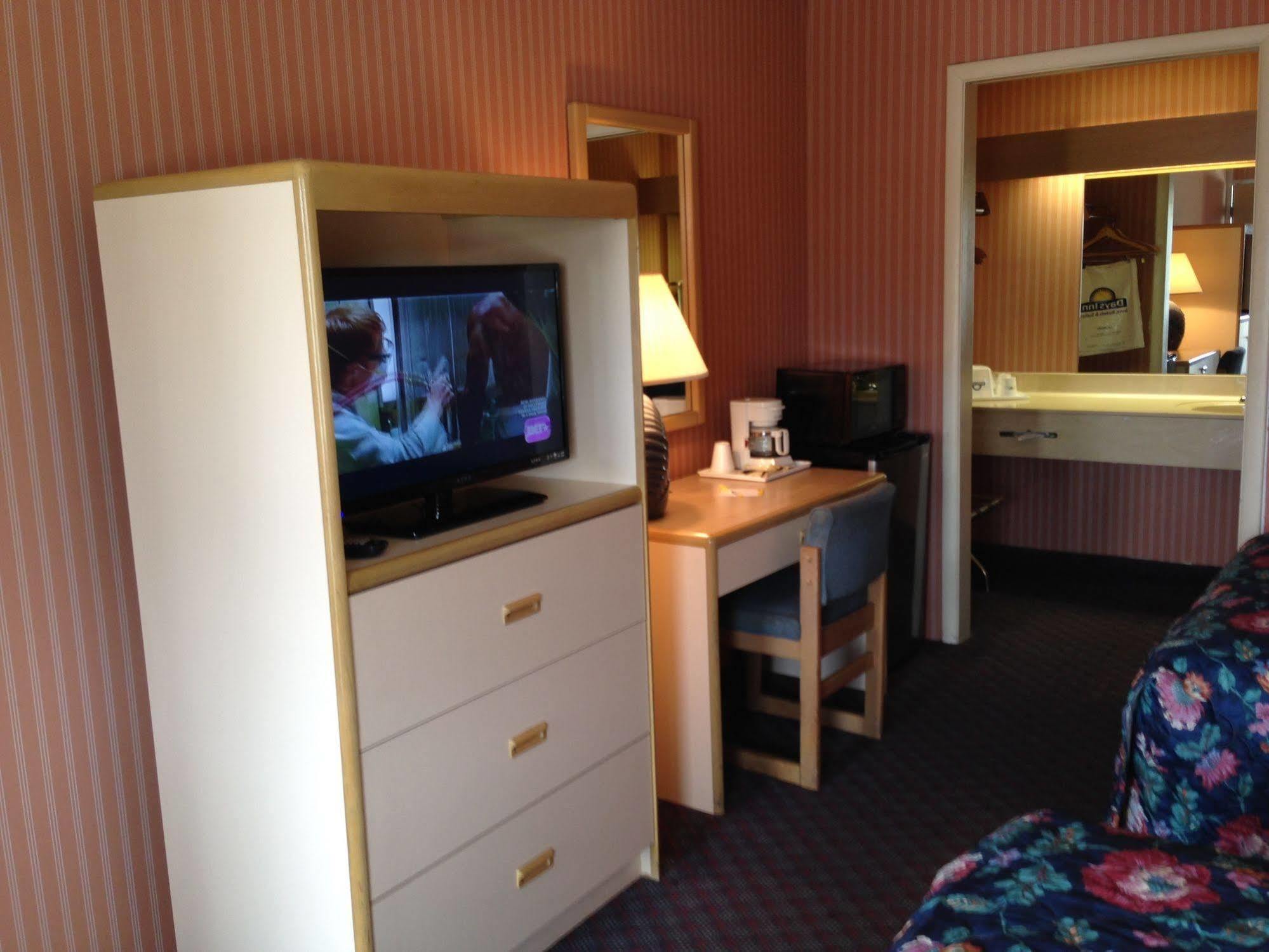 Days Inn By Wyndham Florence Downtown 외부 사진